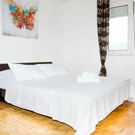 Apartament Bobo *